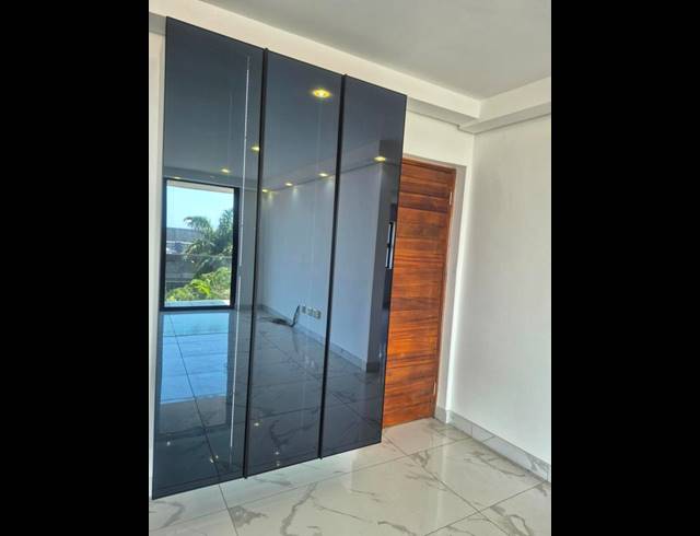 3 BEDROOM APARTMENT FOR SALE IN MORNINGSIDE